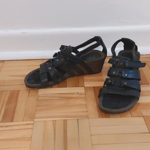Teva Gabrillo Gladiator wedges leather sandals size 5.5 - Picture 1 of 8